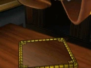 Стучит молотком