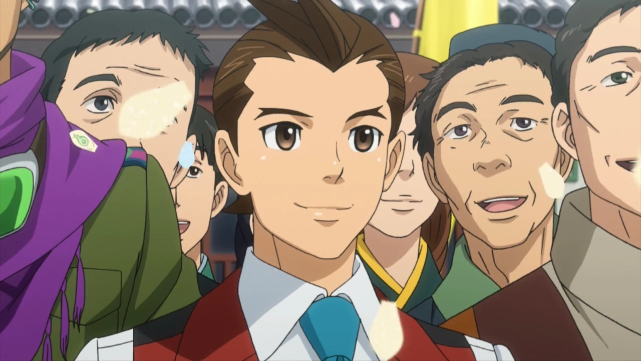 Аполло наблюдает за парадом.