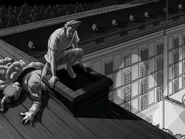 Пустой костюм рядом с Ларри