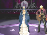 Выступает с «Гитароной серенадой» вместе с Клавиром Гэвином