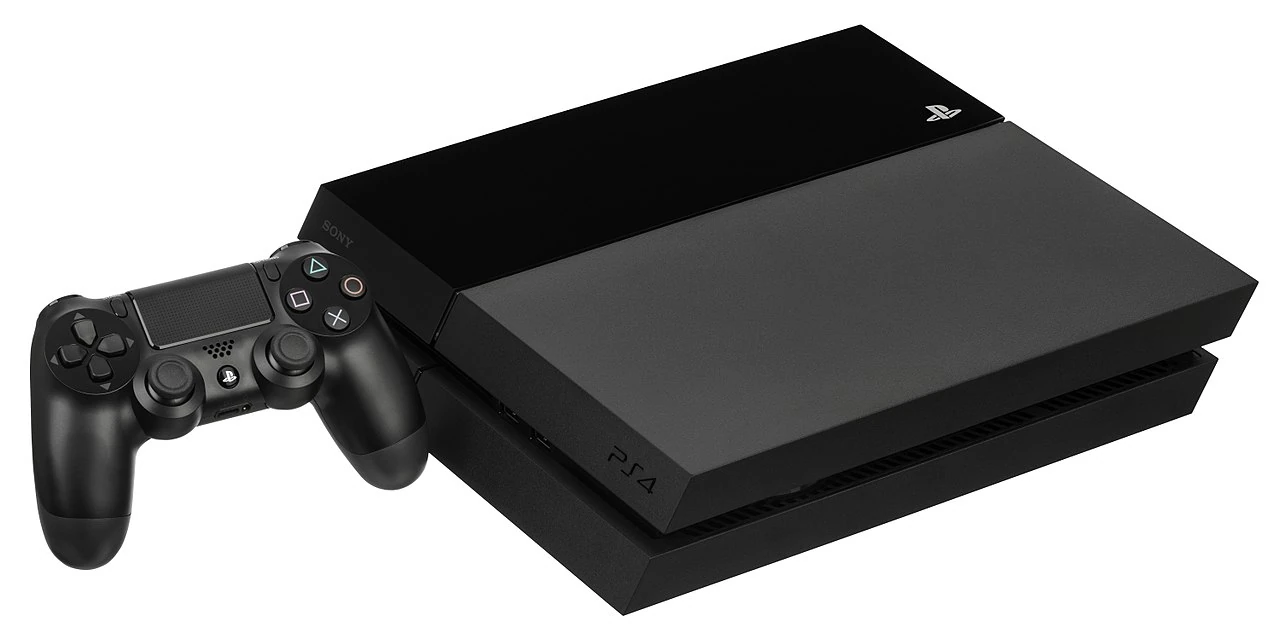 Чёрная PlayStation 4.