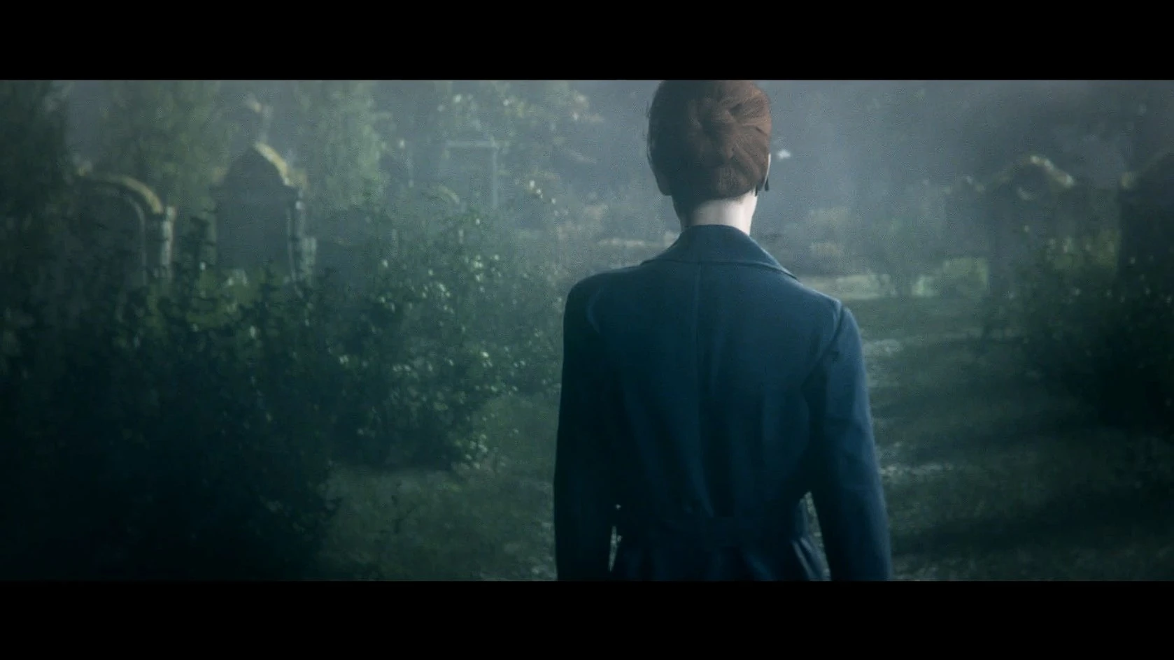 Посещает кладбище