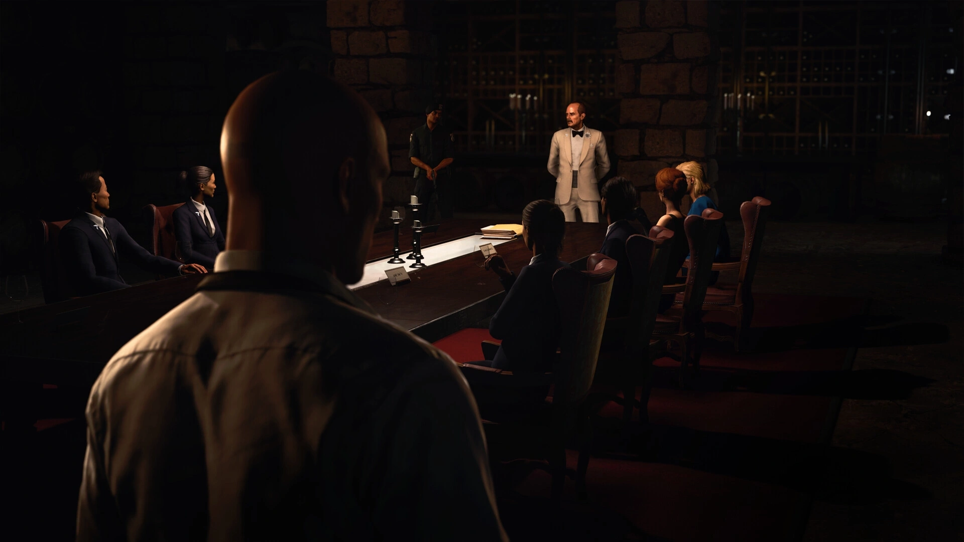 Агент следит за Дианой и целями