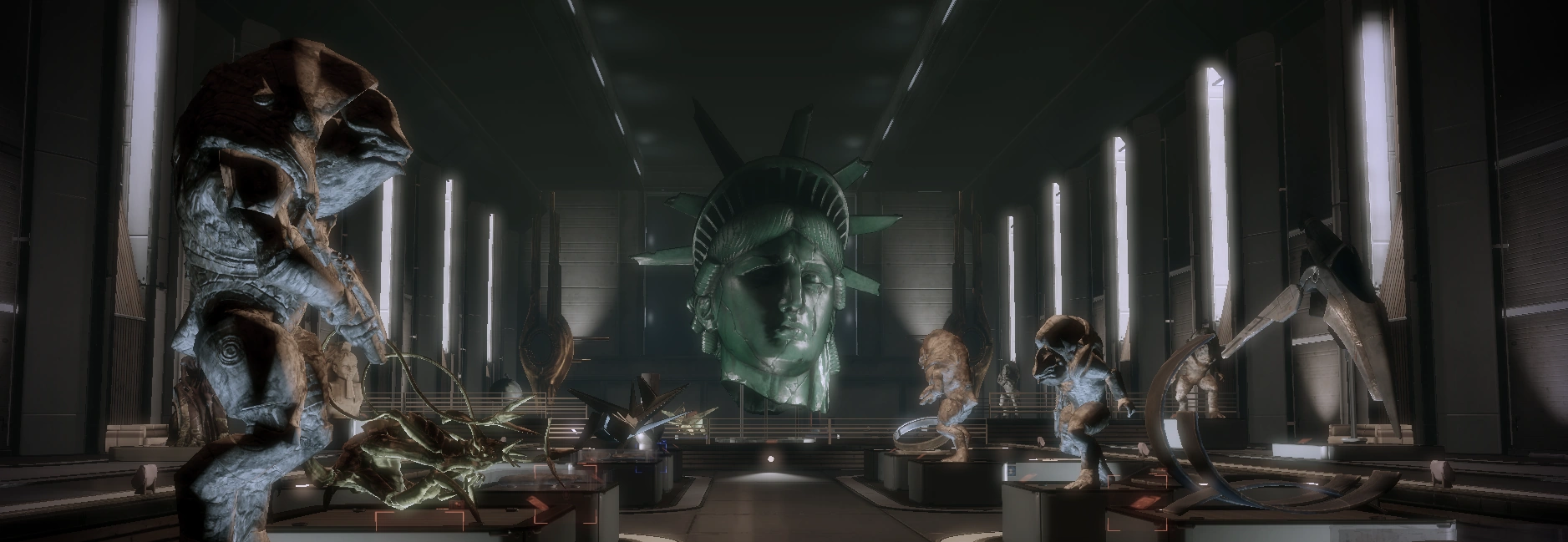 Коллекция Хока, среди прочих экспонатов -- голова Статуи Свободы