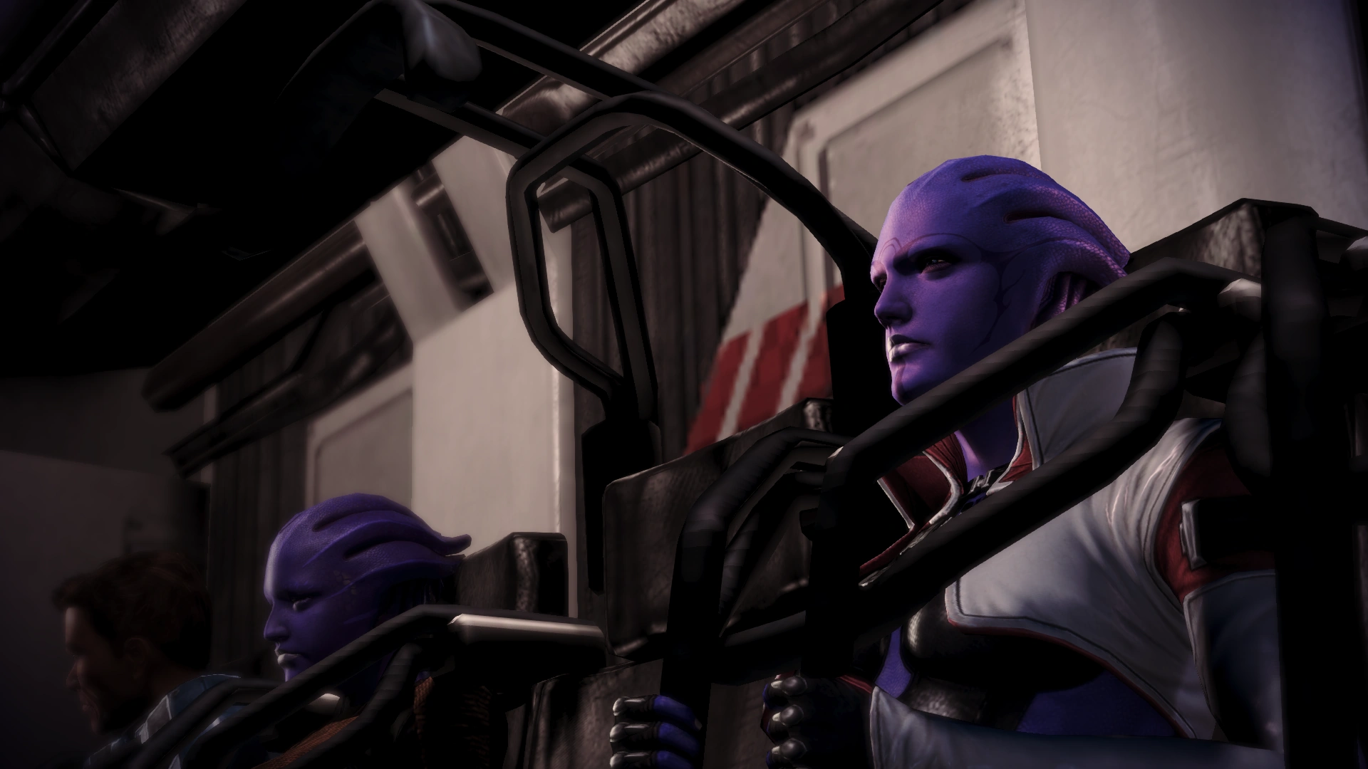 Омега, крейсер Арии, эвакуация