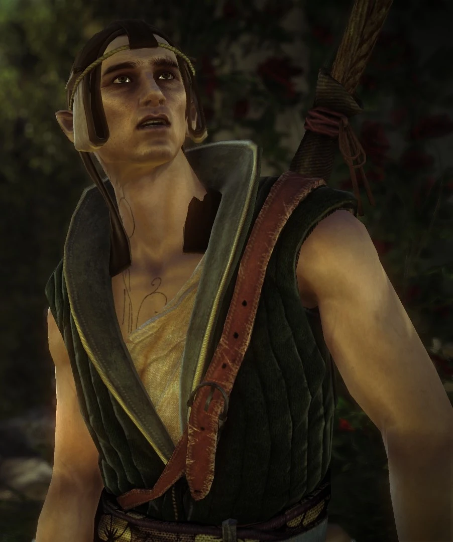 Эарвихен смотрит на статую